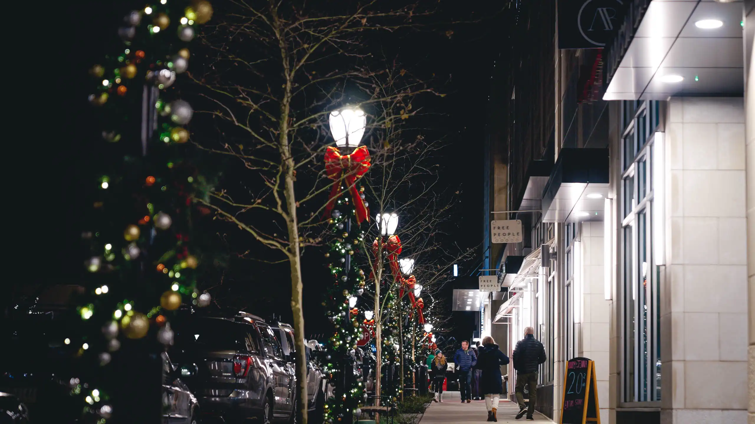 2022_Suburban-Sq.-10